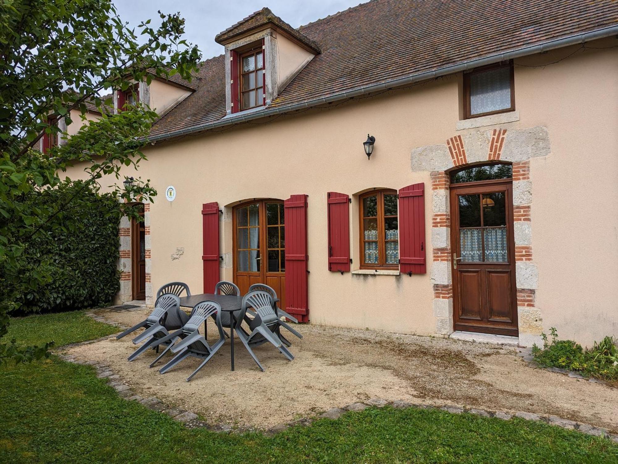 Charmante Maison Rurale Avec Terrasse Privative, Proche A.77 Et A.19, Entre Gatinais Et Fontainebleau - Fr-1-590-58 Villa Lorcy Exterior photo